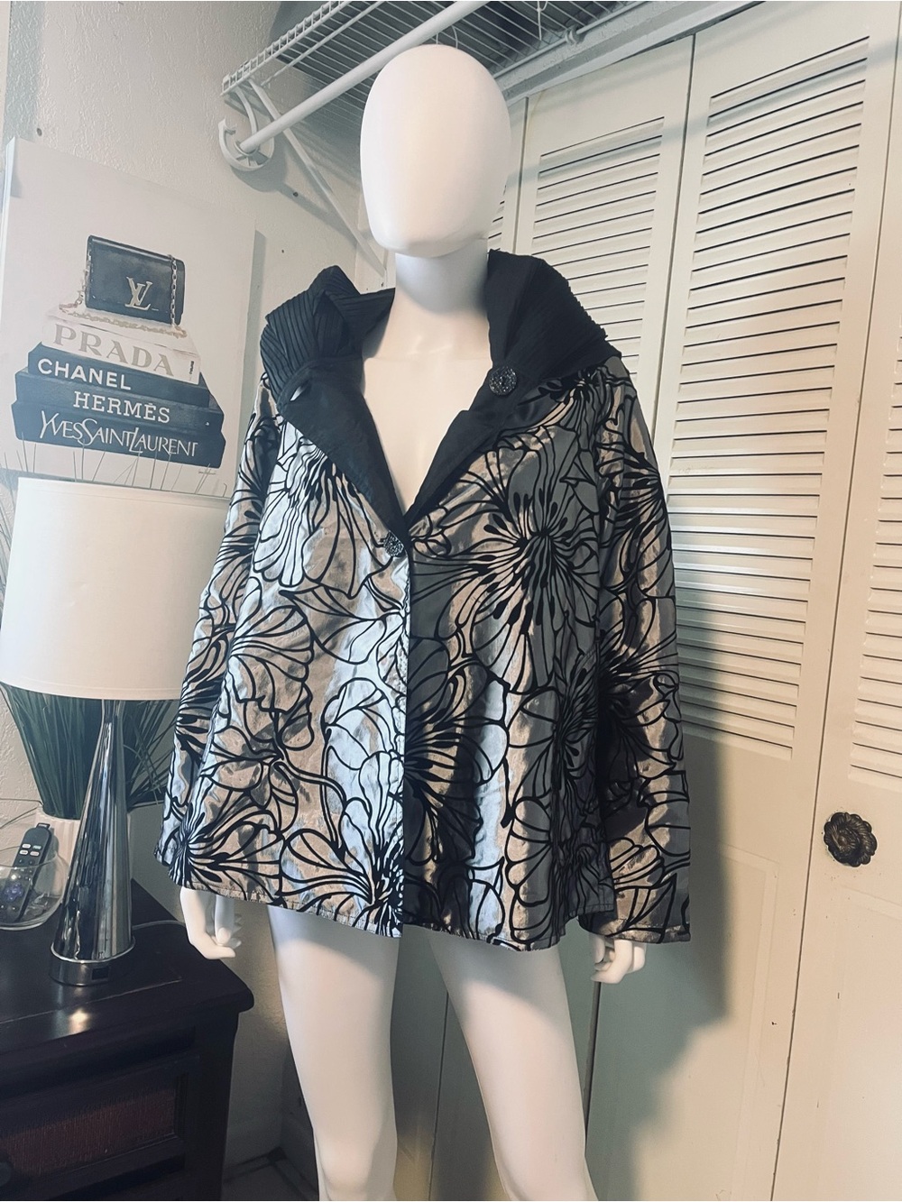 Silver and black Women's  hoodie  reversible coat vintage